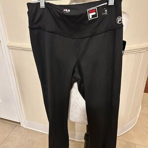 New With Tags Fila Sport Black Capri Leggings Size Medium